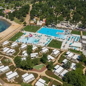 Adriamar Mobile Homes In Park Campingplatz